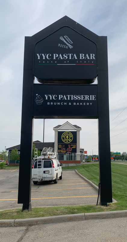 Monument / Pylon Signs